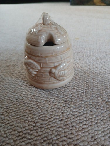 Beehive honey pot - ceramic, made