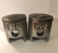 Yamaha TZ250 pistons