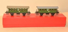2x Trix Express 4 wheel coaches. With rare 1938/9 German Eagle emblem-GOOD-BOXED