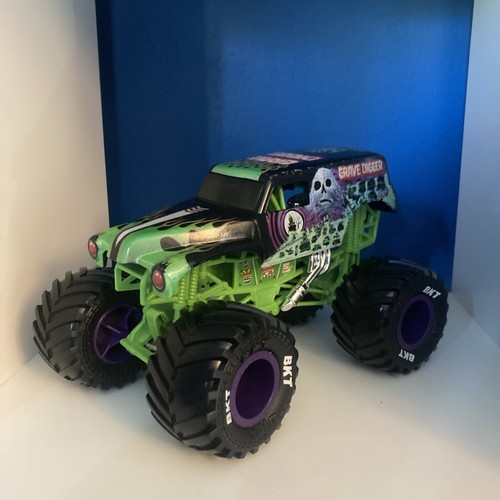 Monster jam grave digger - grave,