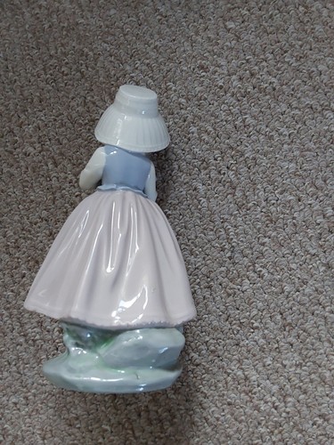 Nao lladro girl - nao, with