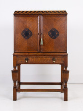 Attractive Quality Solid Oak Drinks Cabinet By Inglesants C1920