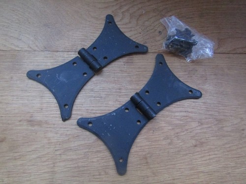 Pair backflap hinges hand - of,