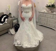 VICTORIA JANE LILLI IVORY