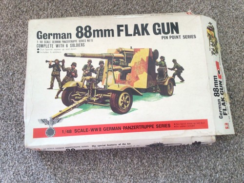 88mm flak gun with 6 - 1/48,