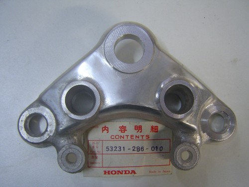 Upper fork brace - upper,
