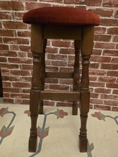 Old Fashion Oak Bar Stool With