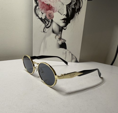 Gorgeous prada oval gold metal - gold,
