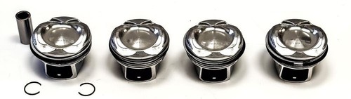 Set pistons for - of, ford