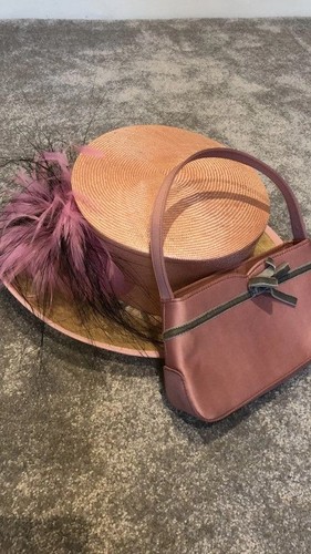 Pink hat and bag with - hat,