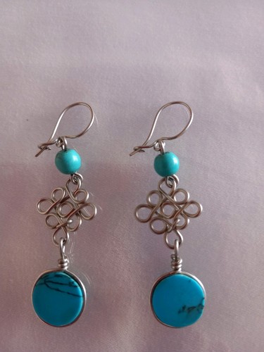 Pair drop torquoise - a, of