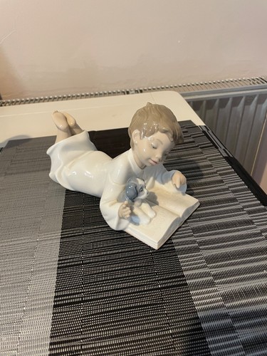Lladro nao repeat after - me, boy