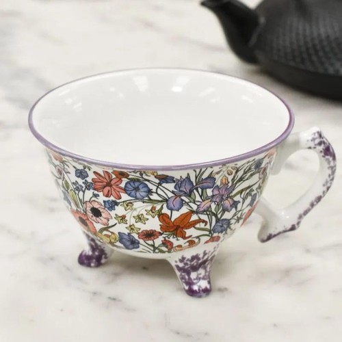 Multicoloured floral botanical - multicoloured,