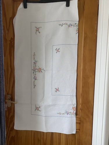 Beautiful vintage embroidered - beautiful,