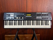 Hammond Sk1 61-key Portable Combo Organ w/ gig bag power supply