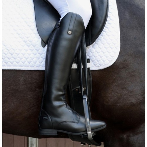 Brogini albareto field - albareto, boot