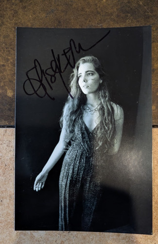Signed authentic 4x6 - 🌟,