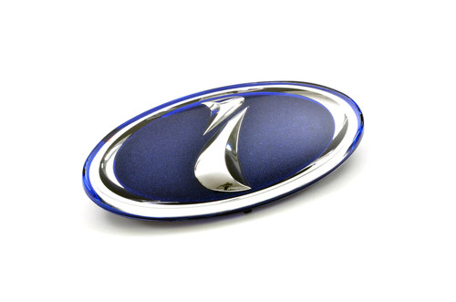 Blue front grille badge - front, i