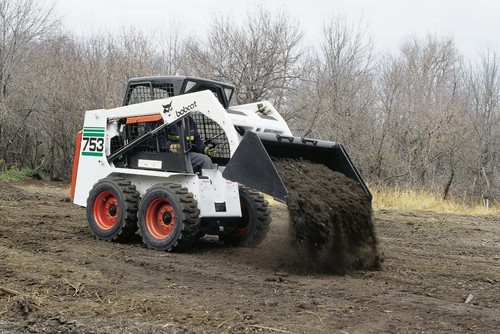 Bobcat 753 skid steer - bobcat,
