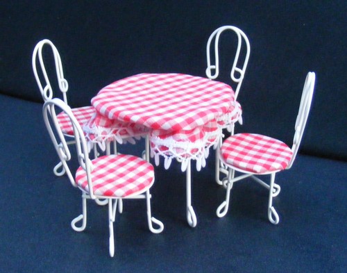 Dolls house metal patio - dolls,