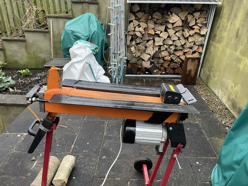 Corded electric log splitter - electric,
