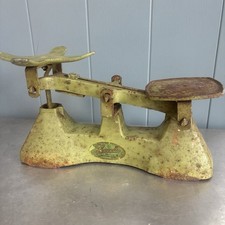 Vintage Lincoln Green Cast