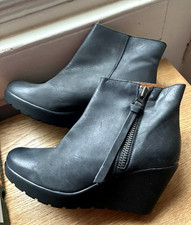 Kurt Geiger black leather