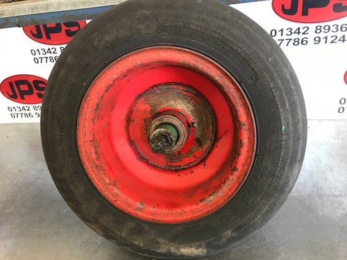 Rear wheel spindle - /, 16x6.50-8
