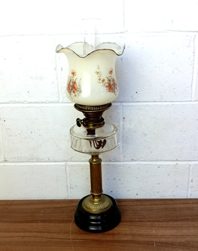 Antique victorian oil lamp - oil,