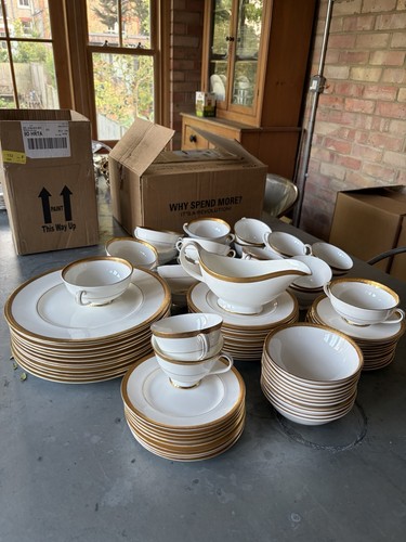 Royal doulton - royal,