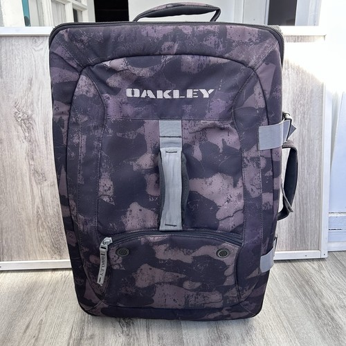 Oakley rolling suitcase travel - oakley,