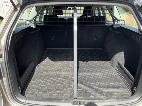 Travall dog guard - divider, and