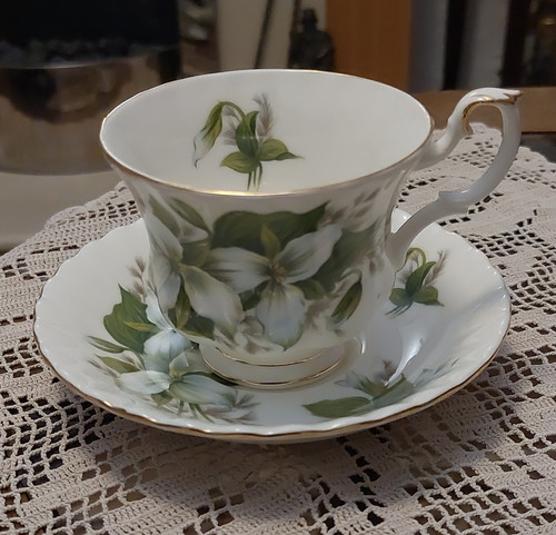 Royal albert bone china - albert,