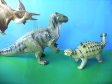 Dinosaurs Vintage Invicta