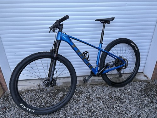 Trek xcaliber mountain bike - 9,