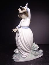 Lladro Nao 423 Girl Figurine