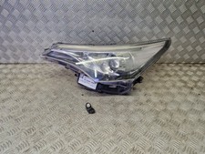 TOYOTA AVENSIS HEADLIGHT
