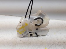 2016 MITSUBISHI L200  DOOR LOCK 5715A974  Mk5 Front Right