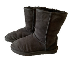 UGG Australia Women's Classic