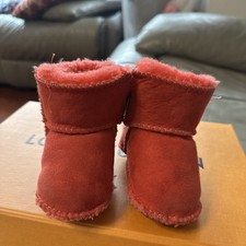 Baby Ugg Boots (Soft Bottoms) baby- Size 3- 6 months 3k