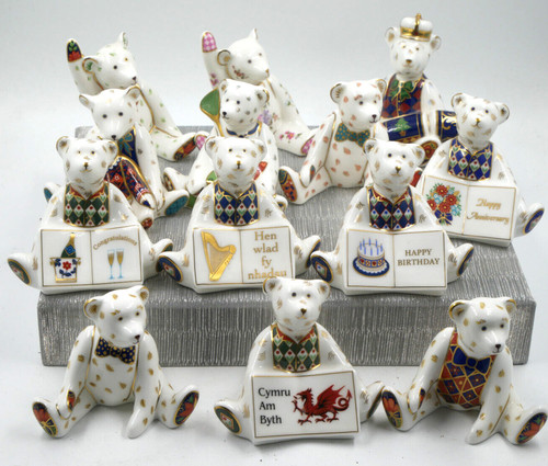 Royal crown derby miniature - royal,
