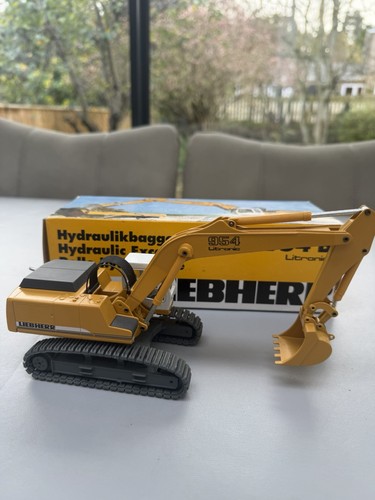 Liebherr 954 excavator - liebherr,
