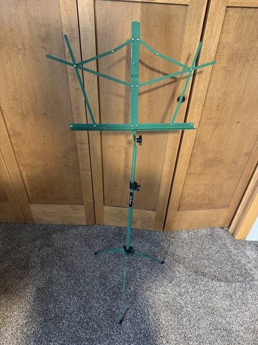Stage compact foldable - on,