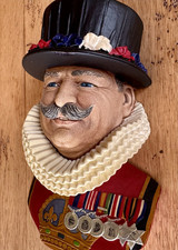 Bossons Chalkware Head 'Beefeater', superb condition.