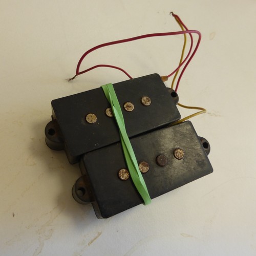 Satellite bass pickup - pickup,