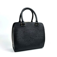 Beautiful Item LOUIS VUITTON