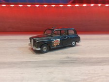 Corgi Austin FX4 London taxi black diecast model car 1:43 vintage cab doors open