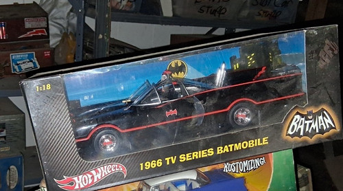 Hot wheels batman batmobile - wheels,
