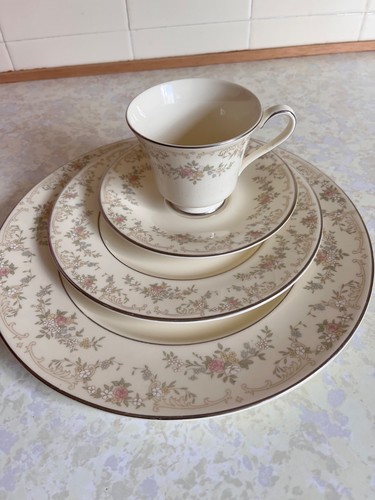 Royal doulton english fine - royal,