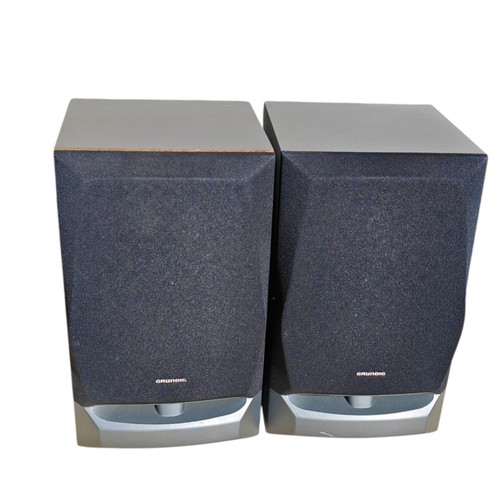 Grundig speakers 2 ohms - x2, 3.2
